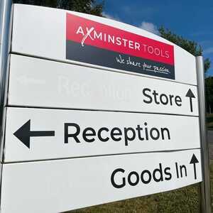 New directional vinyl applications on existing signage for Axminster Tools & Machinery
