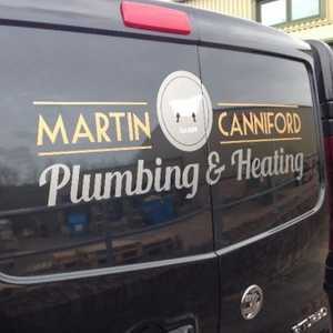 Vinyl Lettering and Decal Graphics