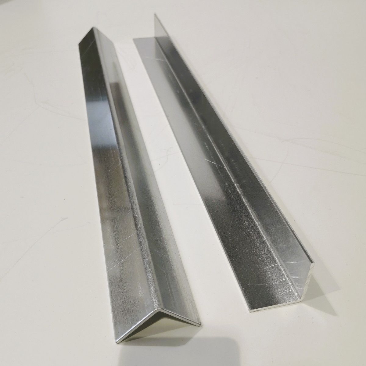 Aluminium Tray Sign Fixing Bars.jpg