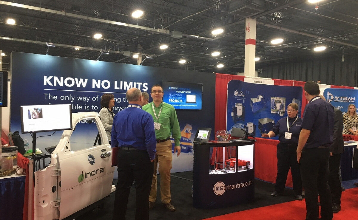 Banner Vinyl and Velcro Exhibition Stand Panels.jpg