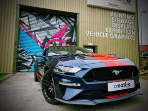 Custom Gloss Red Stripes on Dark Blue Mustang GT