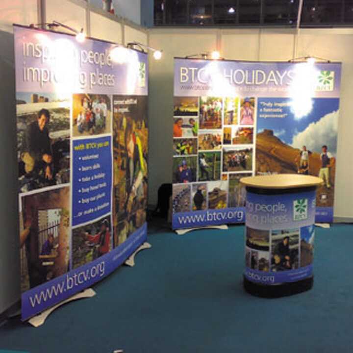 Creative Solutions Twist Banner Stands