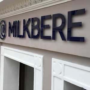 Milkbere Holiday Lets Signage 