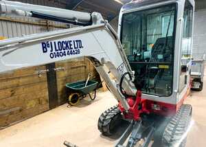 Digger Branding Graphics for B&J Locke Ltd Digger Branding Graphics for B&J Locke Ltd