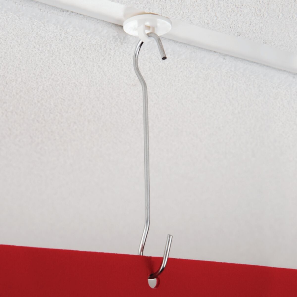 Double hook suspension wire for hanging displays.png