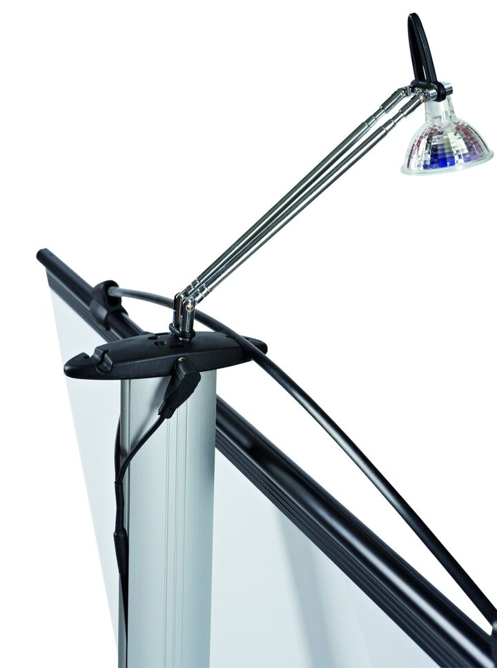 Twist Media Banner Stand