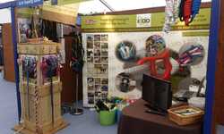 Twist Banner Stand Display Kit for Idolo Twist Banner Stand Display Kit for Idolo