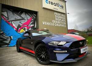 Custom Gloss Red Stripes on Dark Blue Mustang GT