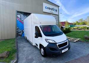 After - Before - Huck Net's plain Ford Transit Custom