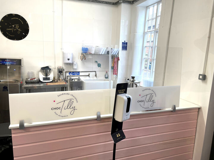 REF30625 Choc Tilly Screens 01.jpg