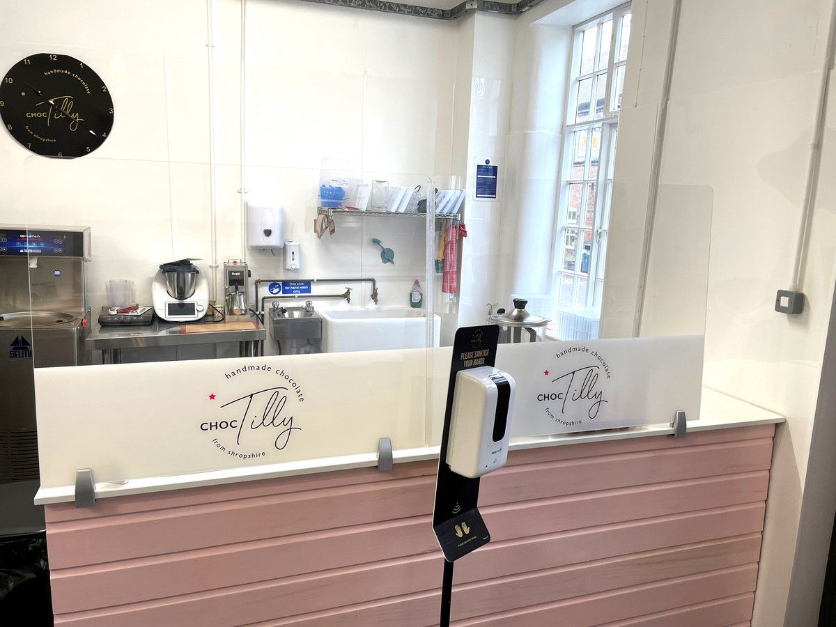 REF30625 Choc Tilly Screens 01.jpg