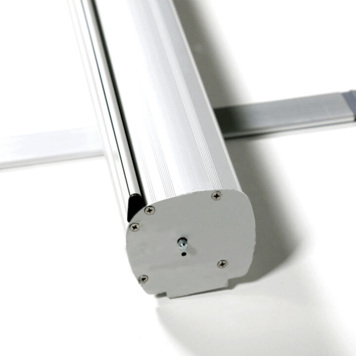 Sneeze barrier mechanism close up.png