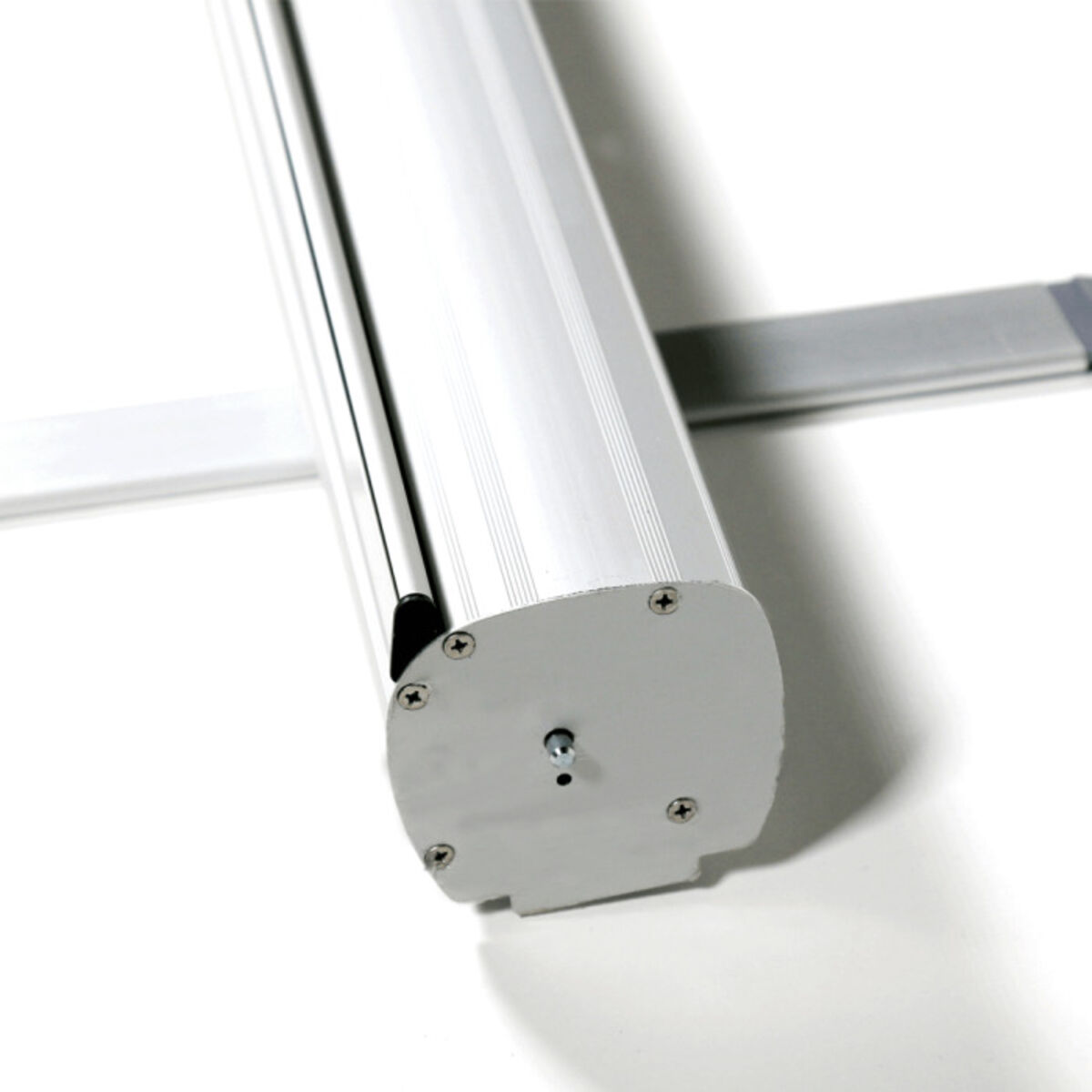 Sneeze barrier mechanism close up.png