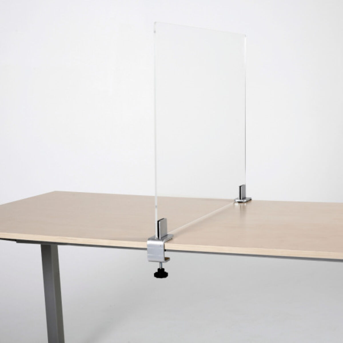 Sneeze Guard Screen with Table Clamps 1.png