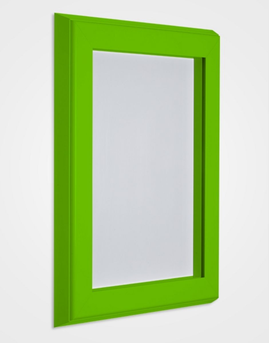 ultimate-magnetic-case-traffic-green.jpg