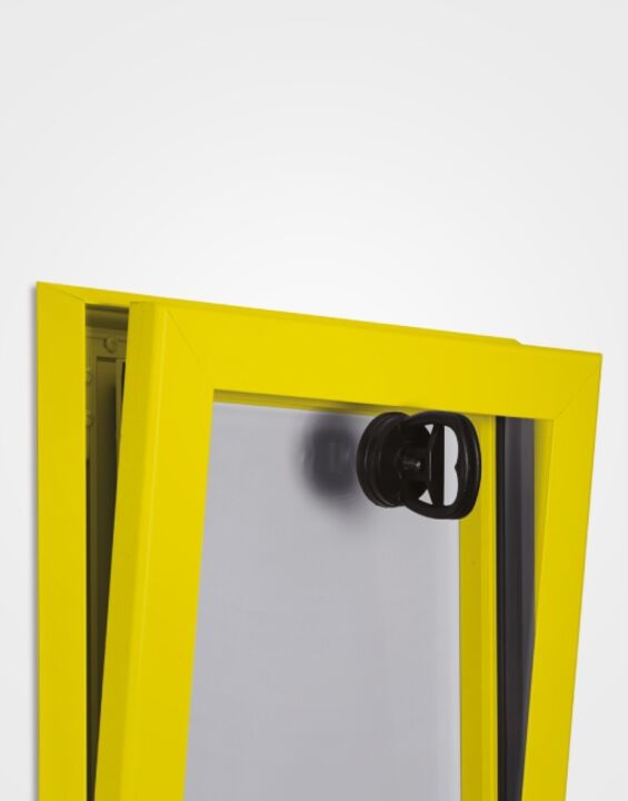 ultimate-pin-board-case-closeup-3.jpg