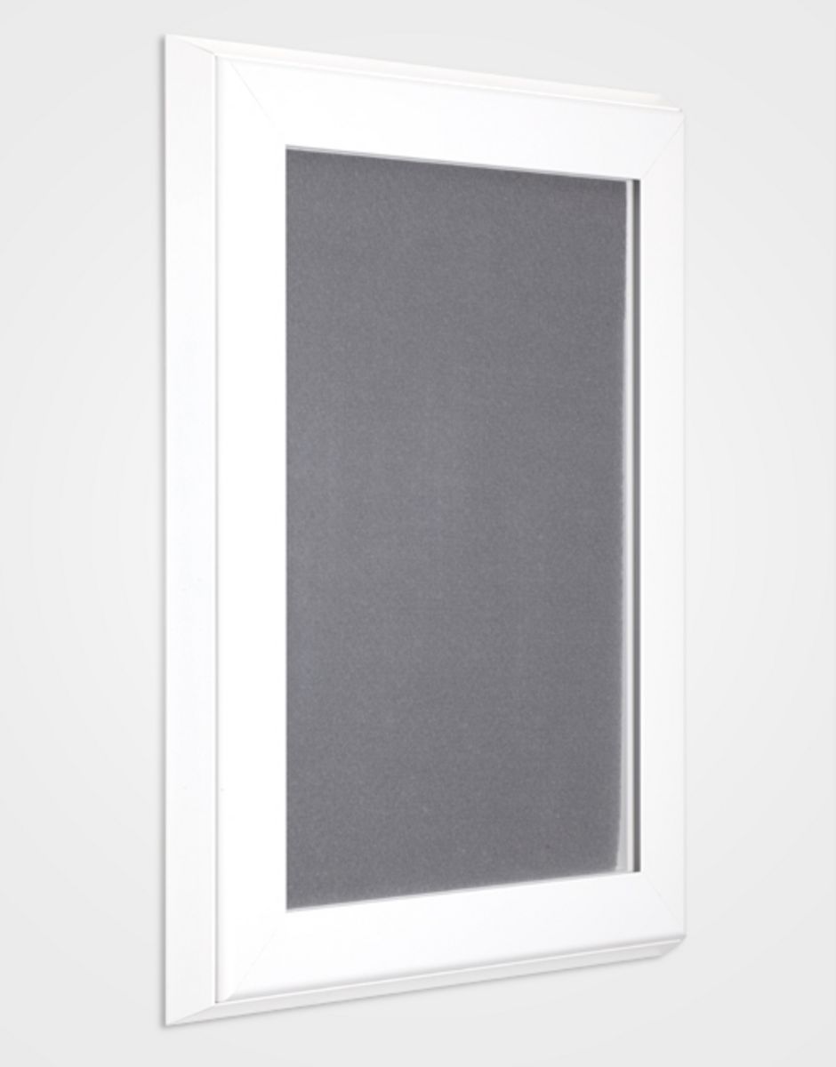 ultimate-pin-board-case-signal-white.jpg