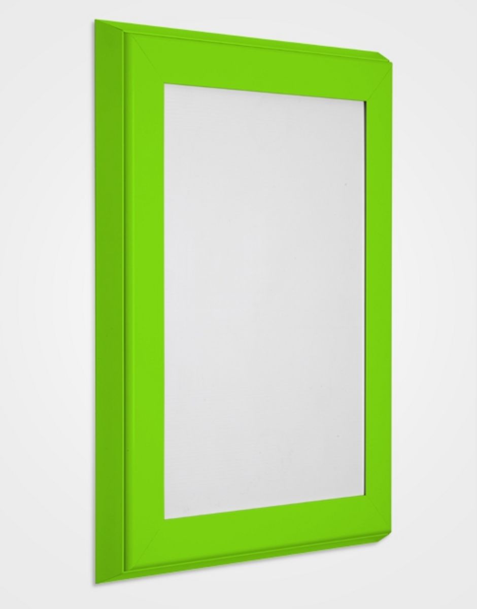 ultimate-poster-case-traffic-green.jpg