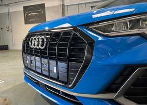 Blue Audi Q3 Close Up Grill - With Dechroming
