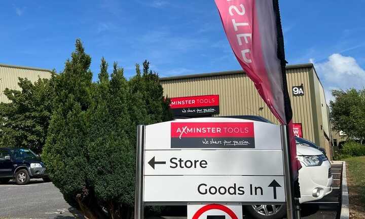 Renewed Directional Signage Vinyl Lettering for Axminster Tools & Machinery