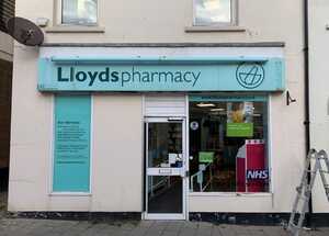 Before: Old Lloyds Pharmacy Signage & Branding