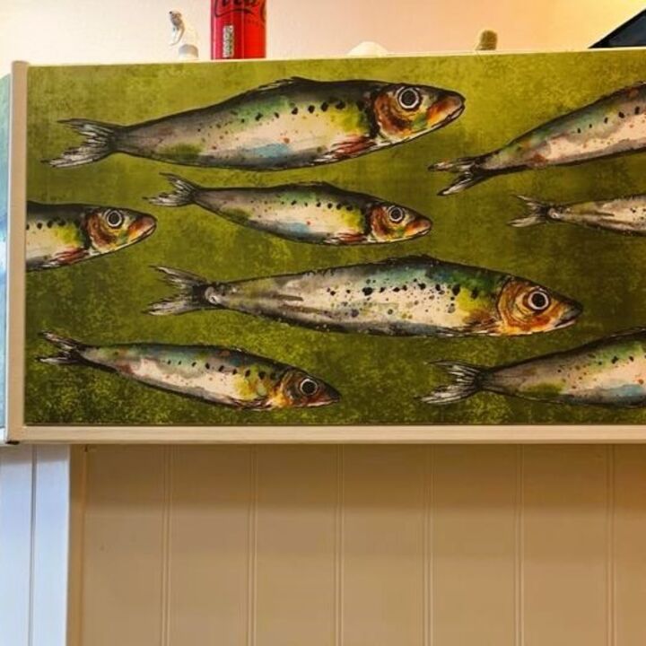 Custom Wrapped Bar Front - Dollyhotdogs Axminster Shop Signage.jpg