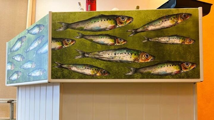 Custom Wrapped Bar Front - Dollyhotdogs Axminster Shop Signage.jpg