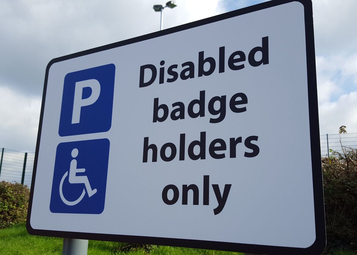 Post Mounted ACM Signs - Parking Sign.jpg