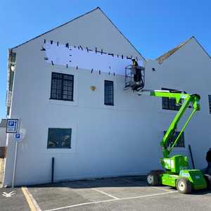 Applying the Template for accurate lettering application